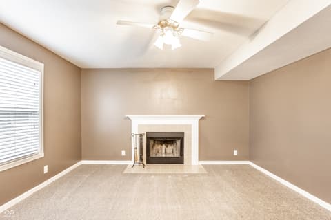 Family room at 10297 Tybalt Drive, Fishers, IN