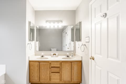 Primary bathroom at 10297 Tybalt Drive, Fishers, IN