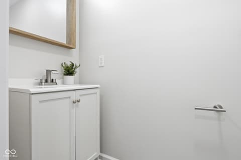 Photo of 4315 E 42nd Street E, Indianapolis, IN