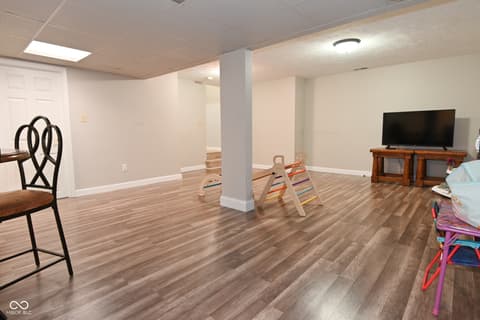 Photo of 4763 Oakleigh Court, Greenwood, IN