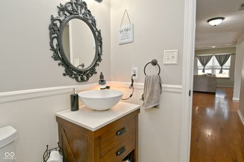 Photo of 4763 Oakleigh Court, Greenwood, IN