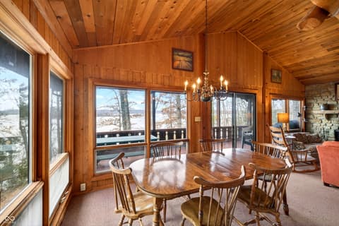Photo of 9009 Emerald Court, Nashville, IN