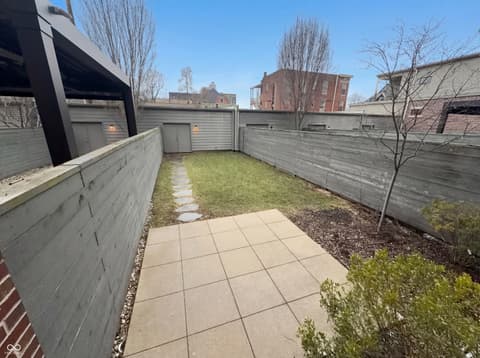 Photo of 1528 Central Avenue, Indianapolis, IN