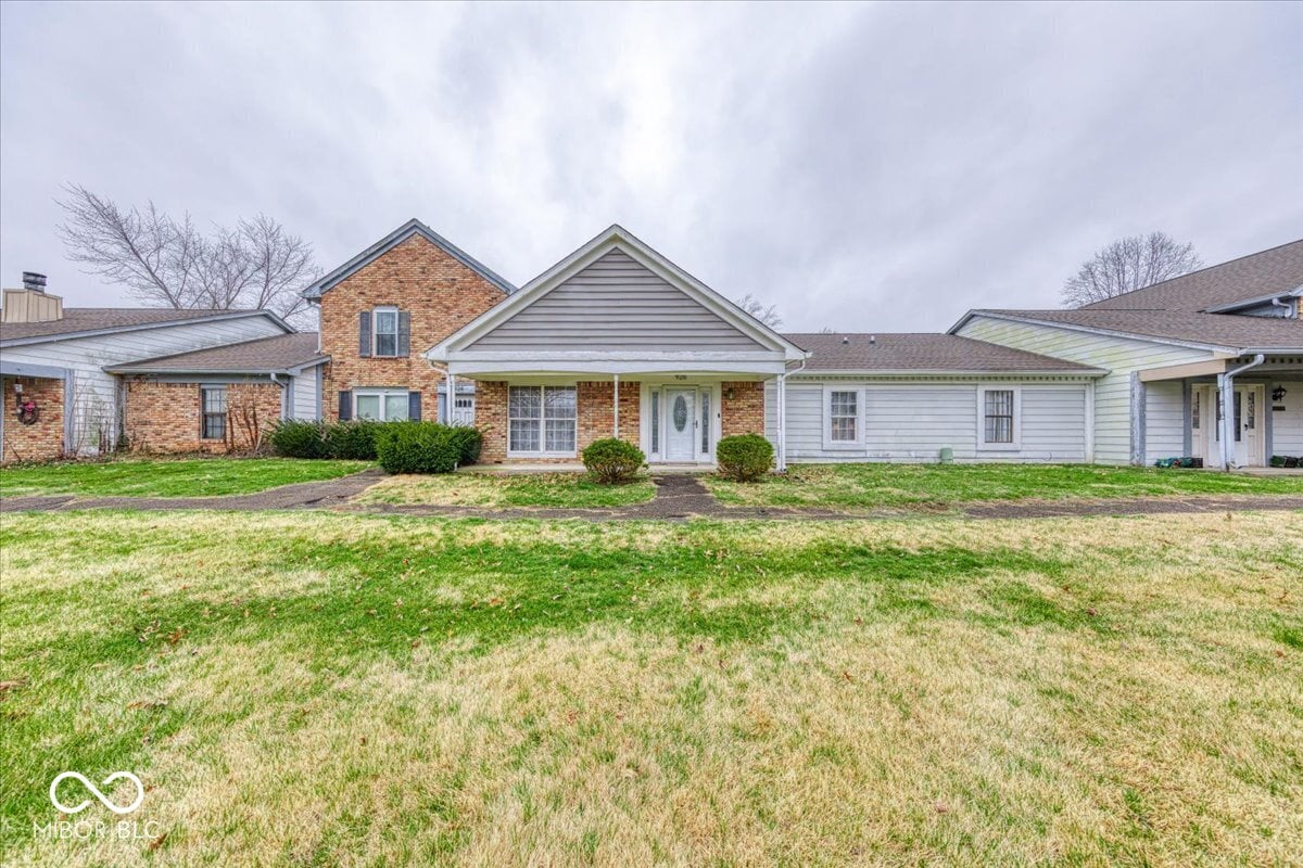 Photo of 926 Ardsley Drive, Indianapolis, IN
