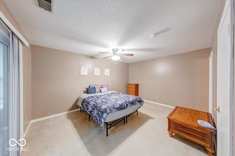 Photo of 926 Ardsley Drive, Indianapolis, IN