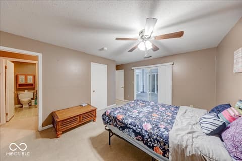 Photo of 926 Ardsley Drive, Indianapolis, IN