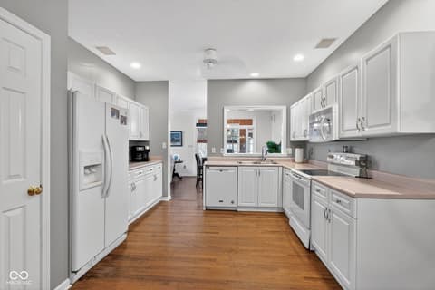 Photo of 5769 Spruce Knoll Court, Indianapolis, IN
