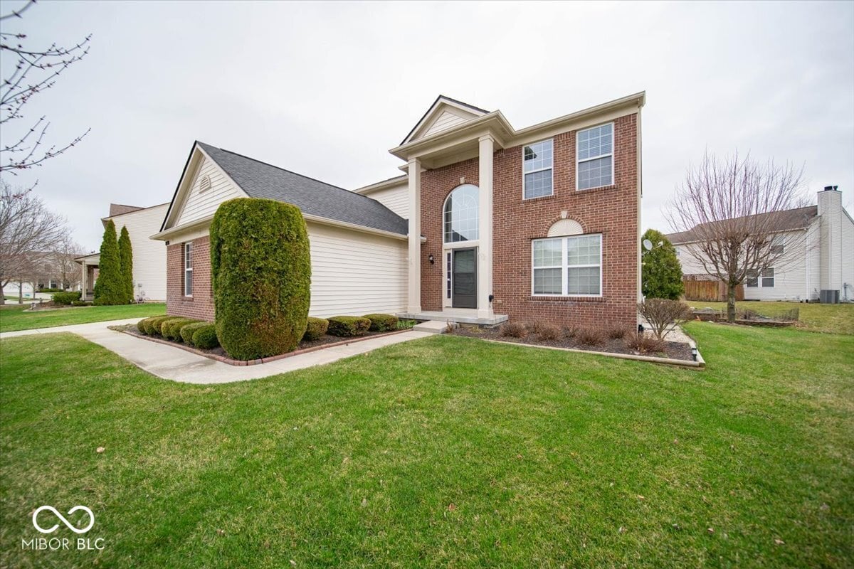 Front exterior at 11938 Cabri Lane, Fishers, IN