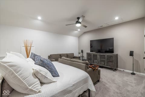 Photo of 825 Stone Trace Court, Avon, IN