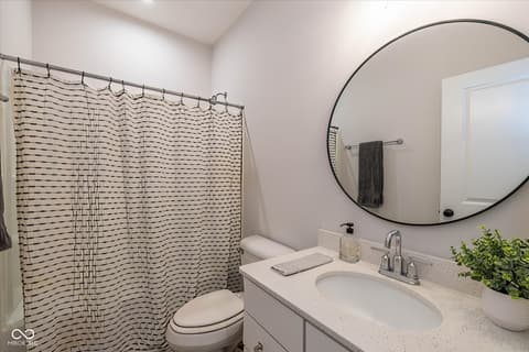 Photo of 825 Stone Trace Court, Avon, IN