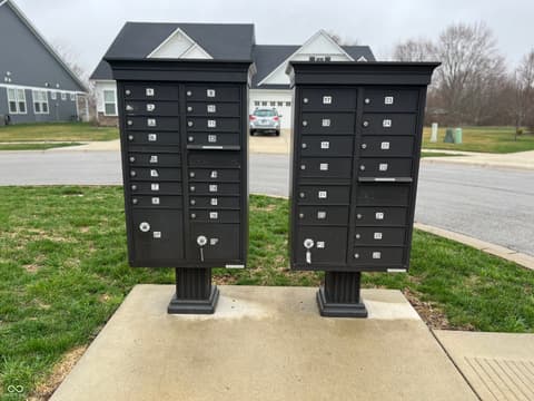Photo of 825 Stone Trace Court, Avon, IN