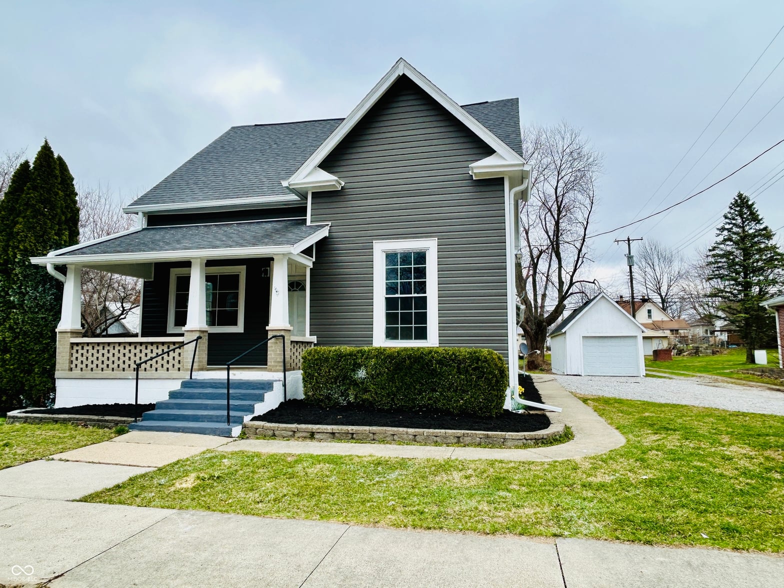 Photo of 11 N Indiana Street, Roachdale, IN