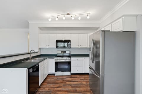 Photo of 1036 Spanish Lake Drive, Avon, IN