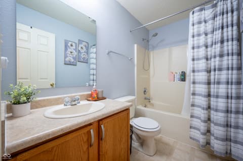 Photo of 3415 Parkview Drive, Columbus, IN
