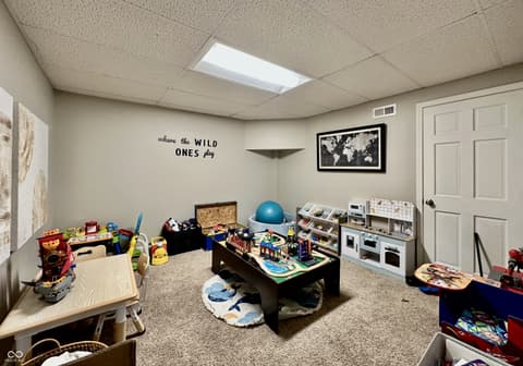 Photo of 1260 Driftwood Drive, Carmel, IN