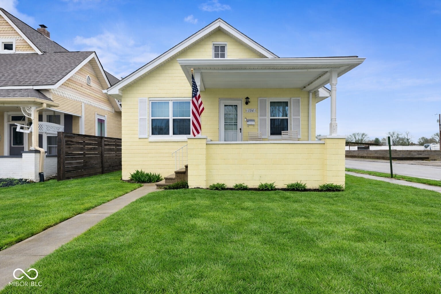 Photo of 154 E Washington Street, Mooresville, IN