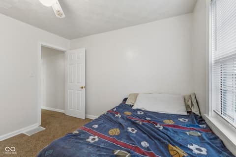 Photo of 154 E Washington Street, Mooresville, IN