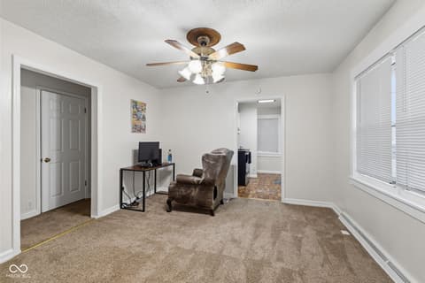 Photo of 154 E Washington Street, Mooresville, IN