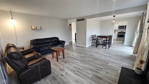 Family room at 843 Westridge Circle, Noblesville, IN — Open concept living with updated flooring and finishes.