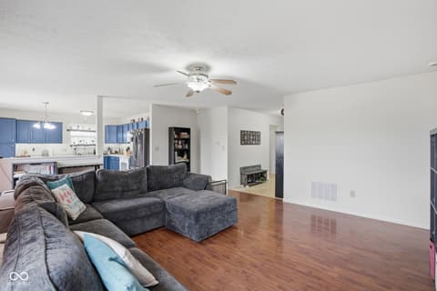 Photo of 69 S Morris Boulevard, Bargersville, IN