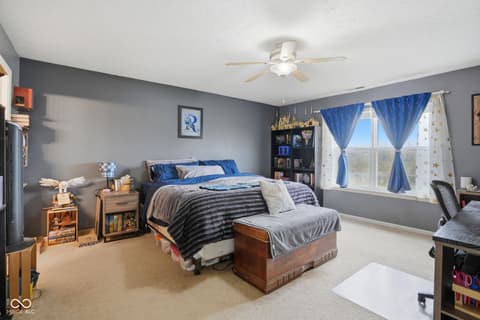 Photo of 69 S Morris Boulevard, Bargersville, IN