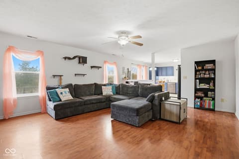 Photo of 69 S Morris Boulevard, Bargersville, IN