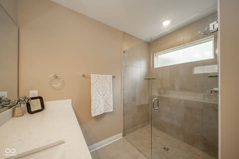 Bathroom at 402 Luellen Way, New Castle, IN
