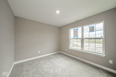 Bedroom at 402 Luellen Way, New Castle, IN