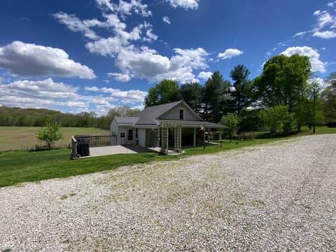 Photo of 5085 Old State Road 37 S, Martinsville, IN