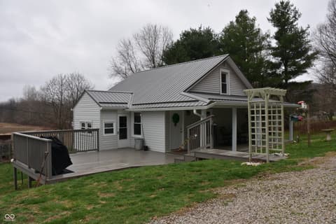 Photo of 5085 Old State Road 37 S, Martinsville, IN