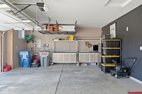 Garage at 12328 Wright Court, Noblesville, IN