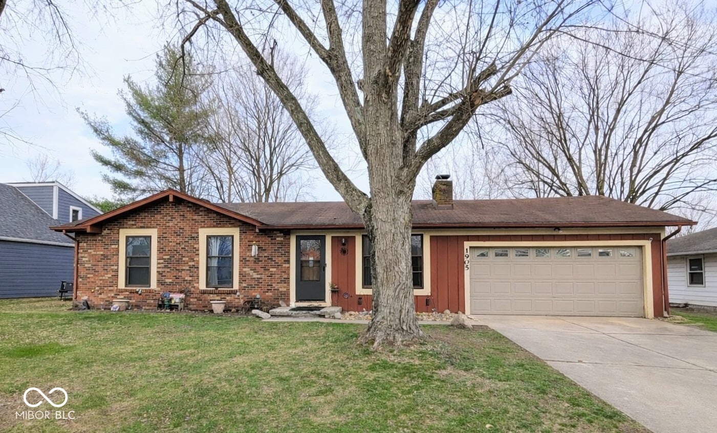 Photo of 1905 Vinewood Drive, Columbus, IN