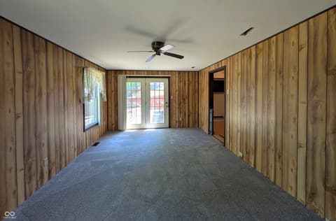 Photo of 1905 Vinewood Drive, Columbus, IN