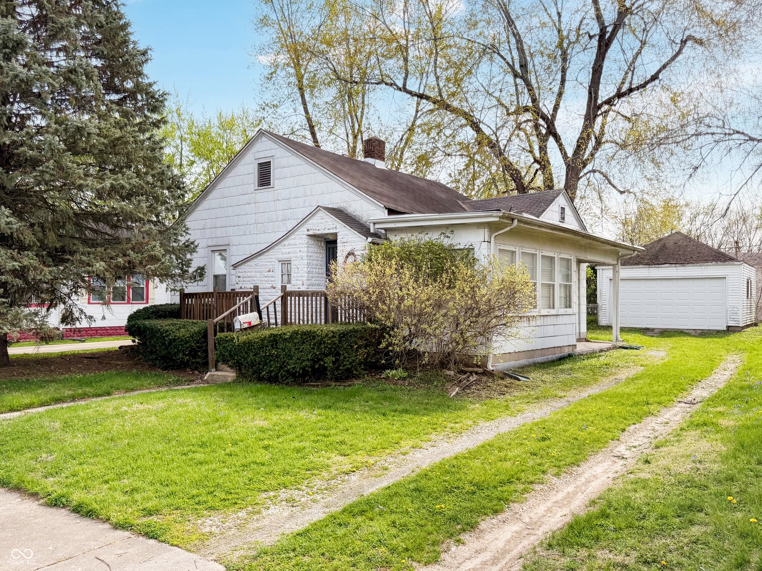 Side exterior at 3619 Andover Road, Anderson, IN