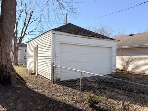 Garage at 3619 Andover Road, Anderson, IN