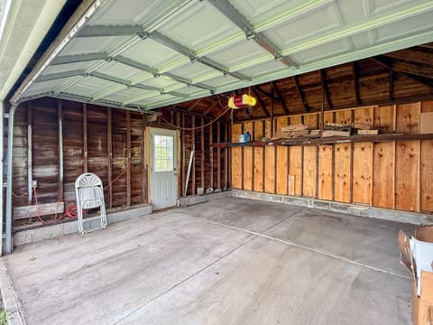 Garage at 3619 Andover Road, Anderson, IN