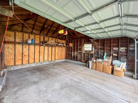 Garage at 3619 Andover Road, Anderson, IN