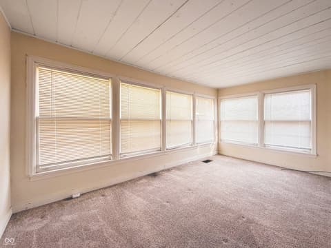 Bonus room at 3619 Andover Road, Anderson, IN