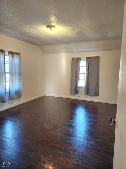 Photo of 1512 Grand Avenue, Columbus, IN