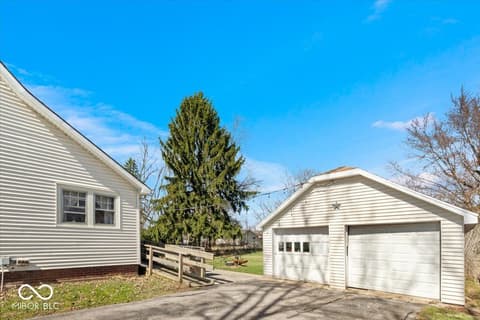 Photo of 206 E Main Street, New Market, IN