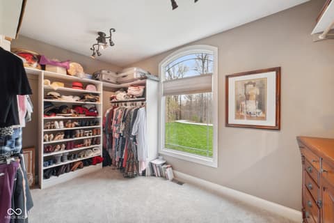 Walk In Closets — 7777 E County Road 50 N, Seymour, IN