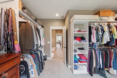 Walk In Closets — 7777 E County Road 50 N, Seymour, IN