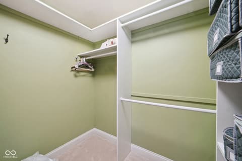 Walk In Closets — 7777 E County Road 50 N, Seymour, IN