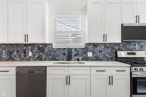 Photo of 3251 Sutherland Avenue, Indianapolis, IN