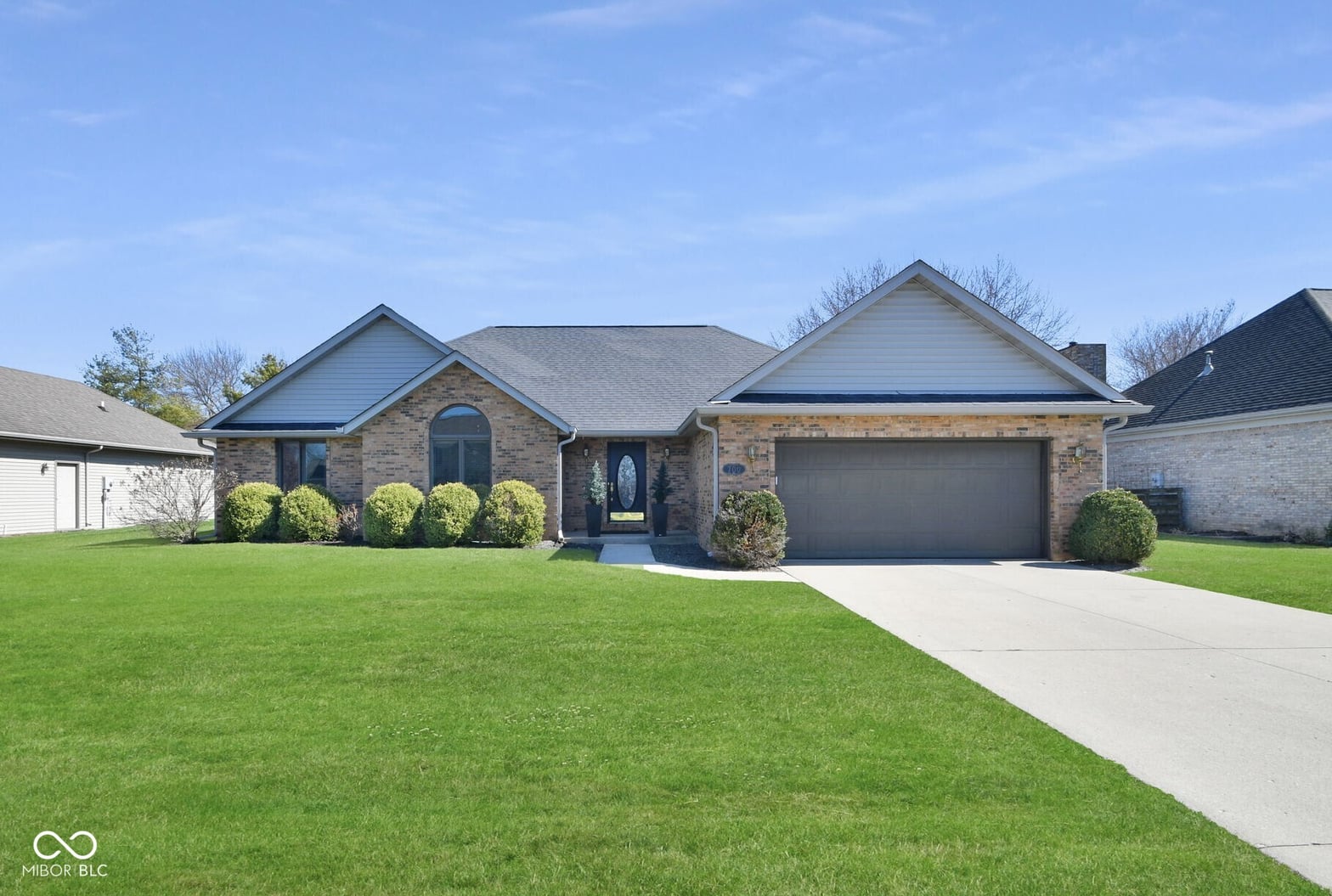 Front exterior at 700 S Buckingham Road, Yorktown, IN