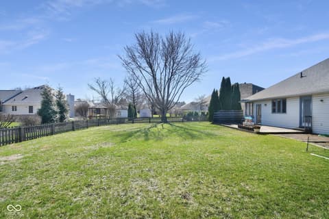 Yard at 700 S Buckingham Road, Yorktown, IN