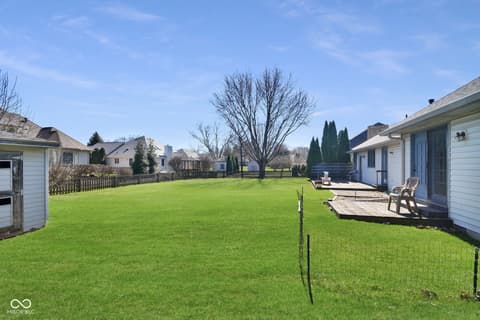 Yard at 700 S Buckingham Road, Yorktown, IN