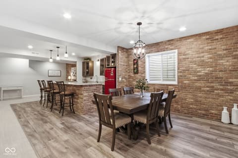 Bar — 13017 Shiraz Lane, Fishers, IN