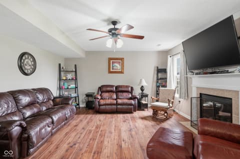 Photo of 3155 Woodhaven Way, Bargersville, IN