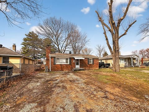 Front exterior at 2916 S Roena Street, Indianapolis, IN